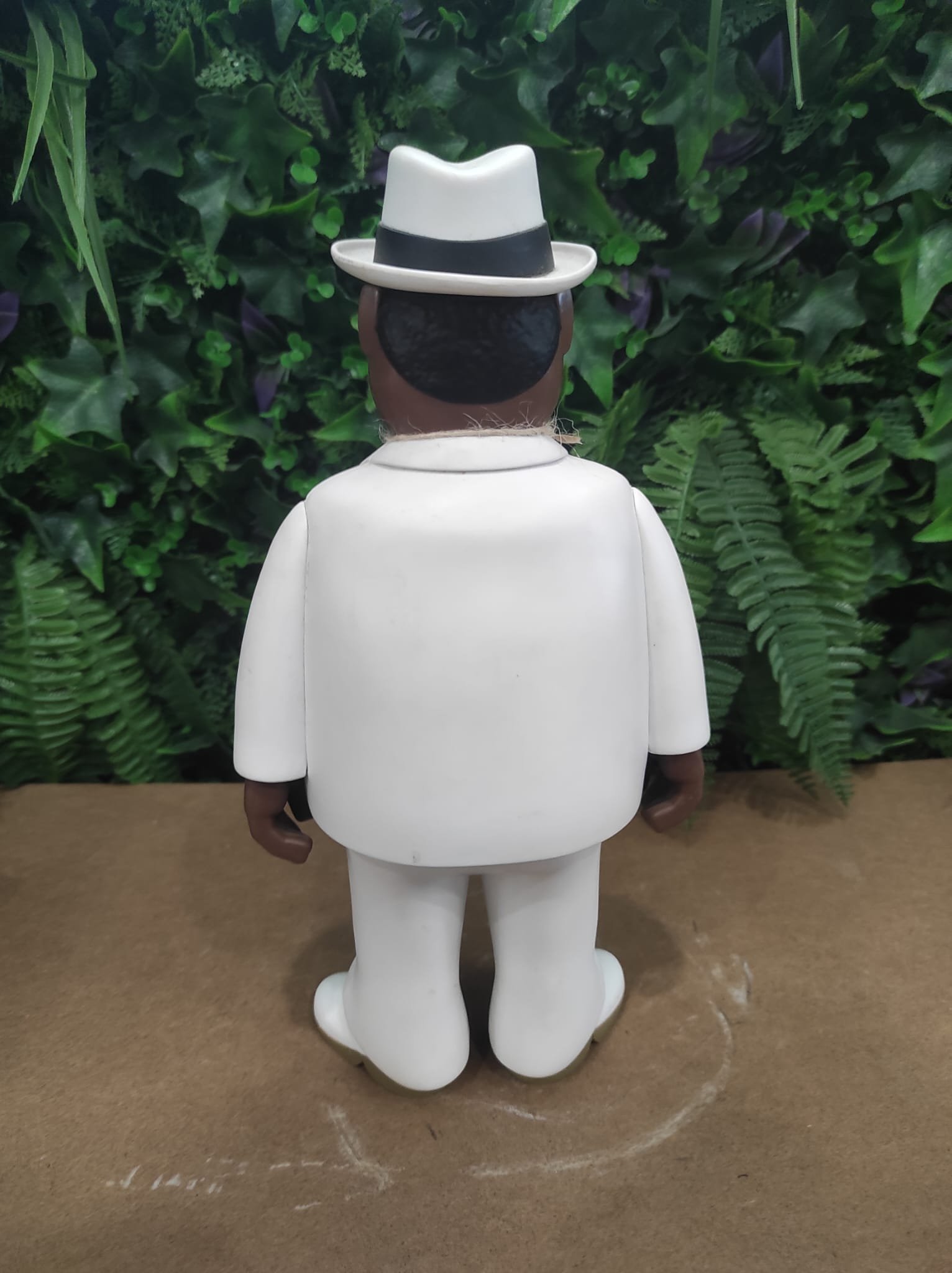 Lot The Notorious B.I.G. – Figurine de collection & T-shirt « Hypnotize Tour » – Image 2